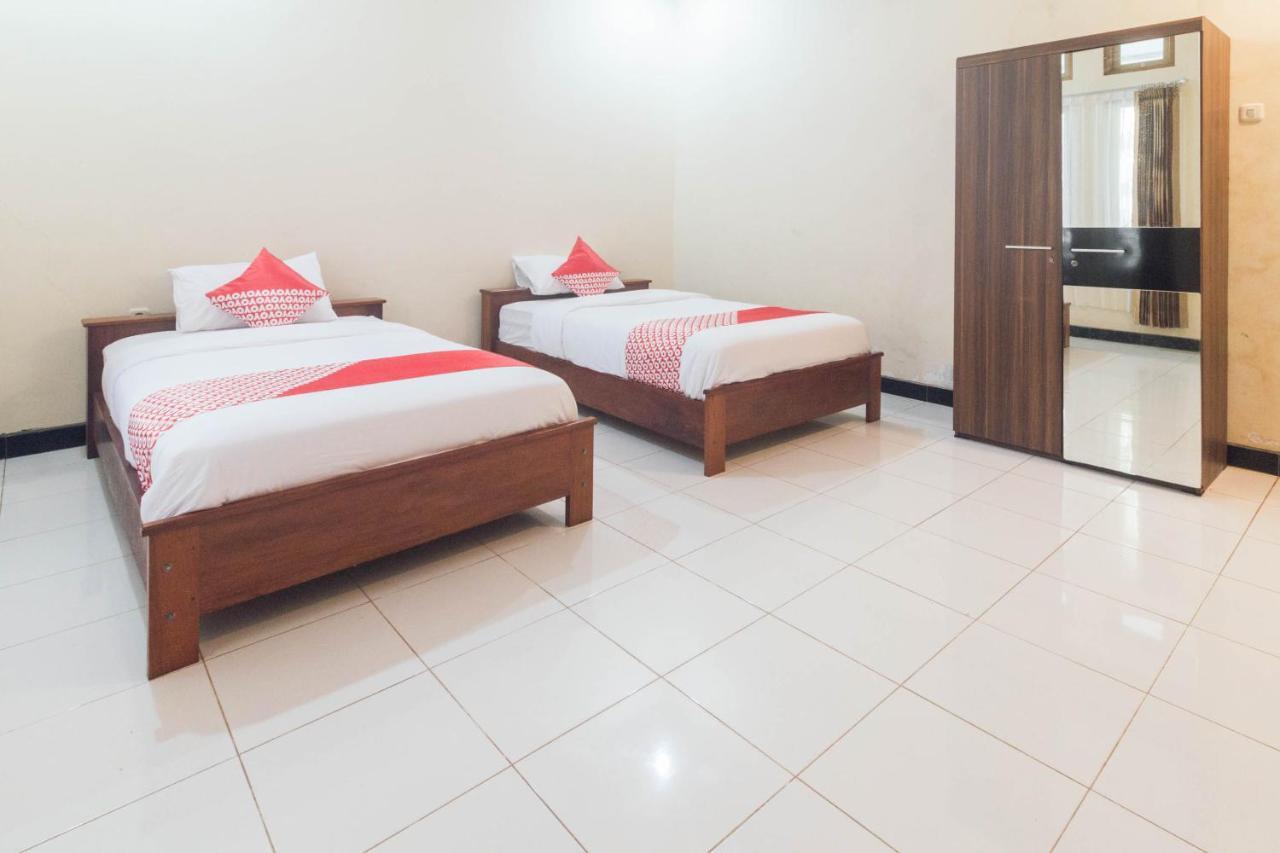 Oyo 1688 Collin Beach Hotel Ambon Exteriér fotografie