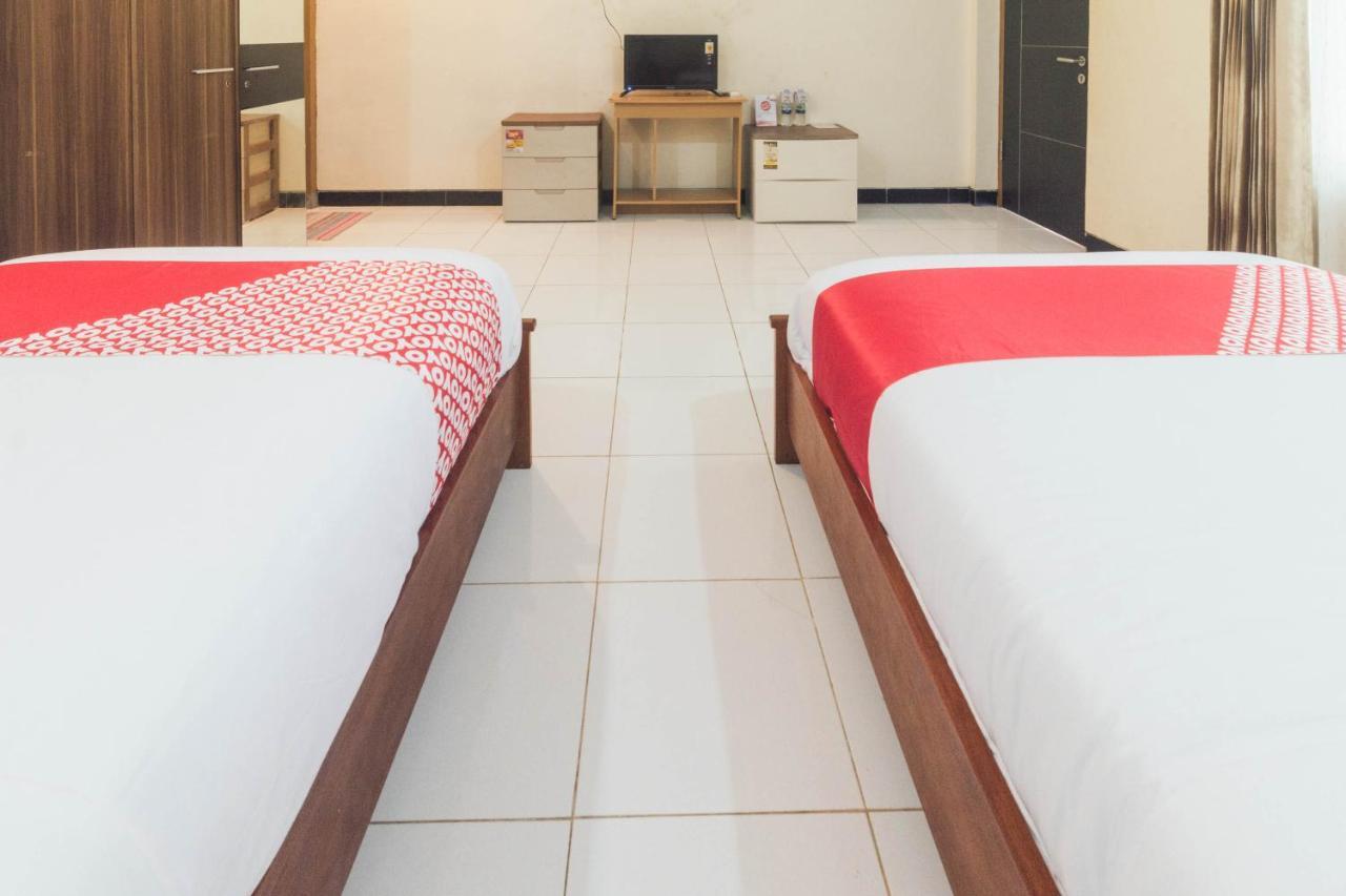 Oyo 1688 Collin Beach Hotel Ambon Exteriér fotografie